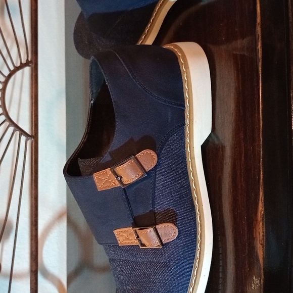 Dress/Casual shoes Size 8.5 - Picture 4 of 8